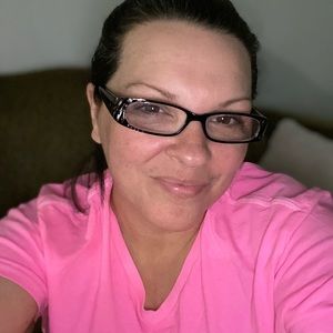 Meet your Posher, Leslie